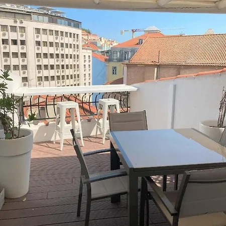 Fabulous T2 With Balcony In Rossio Апартаменты