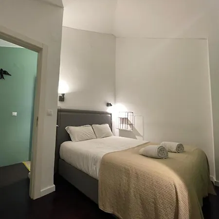 Fabulous T2 With Balcony In Rossio * Lizbona