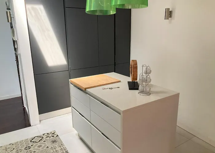Fabulous T2 With Balcony In Rossio *
